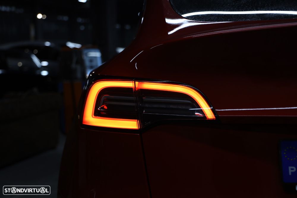 Tesla Model Y Long Range Tração Integral - 3