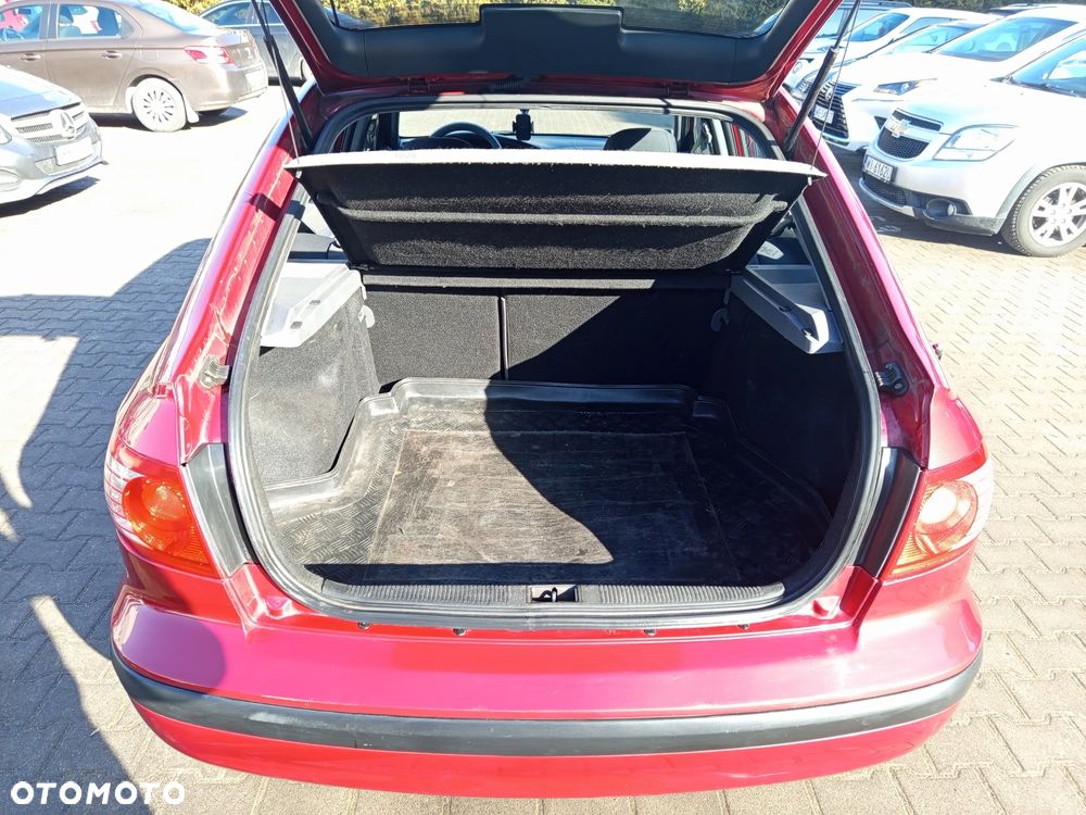 Hyundai Elantra - 22