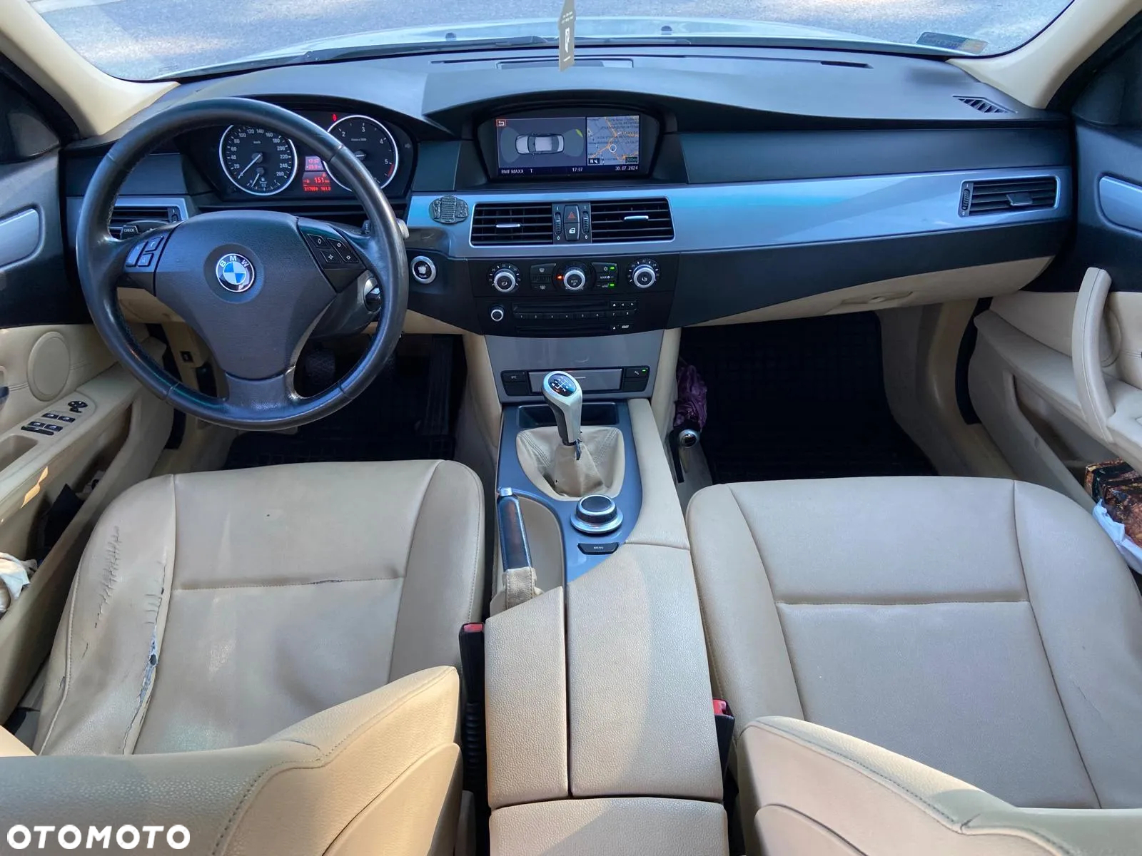 BMW Seria 5 520d - 12