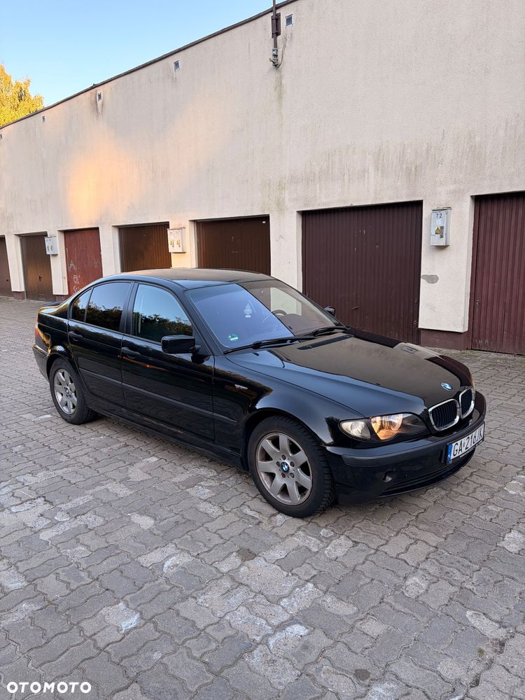 BMW Seria 3 318i - 8