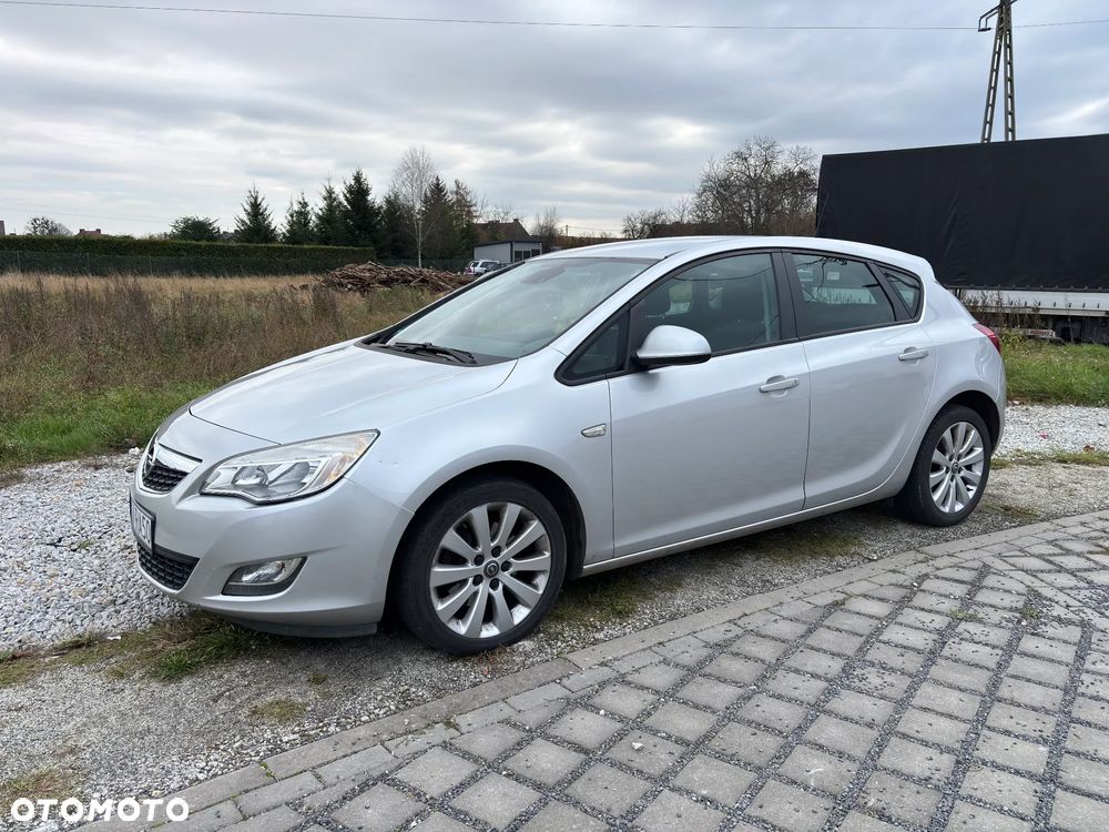 Opel Astra 1.7 CDTI DPF (119g) Sport - 5