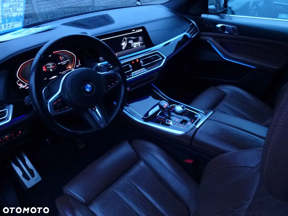BMW X5 M M50i - 22