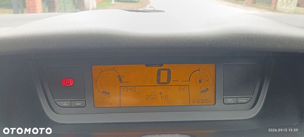 Citroën C4 Picasso - 13