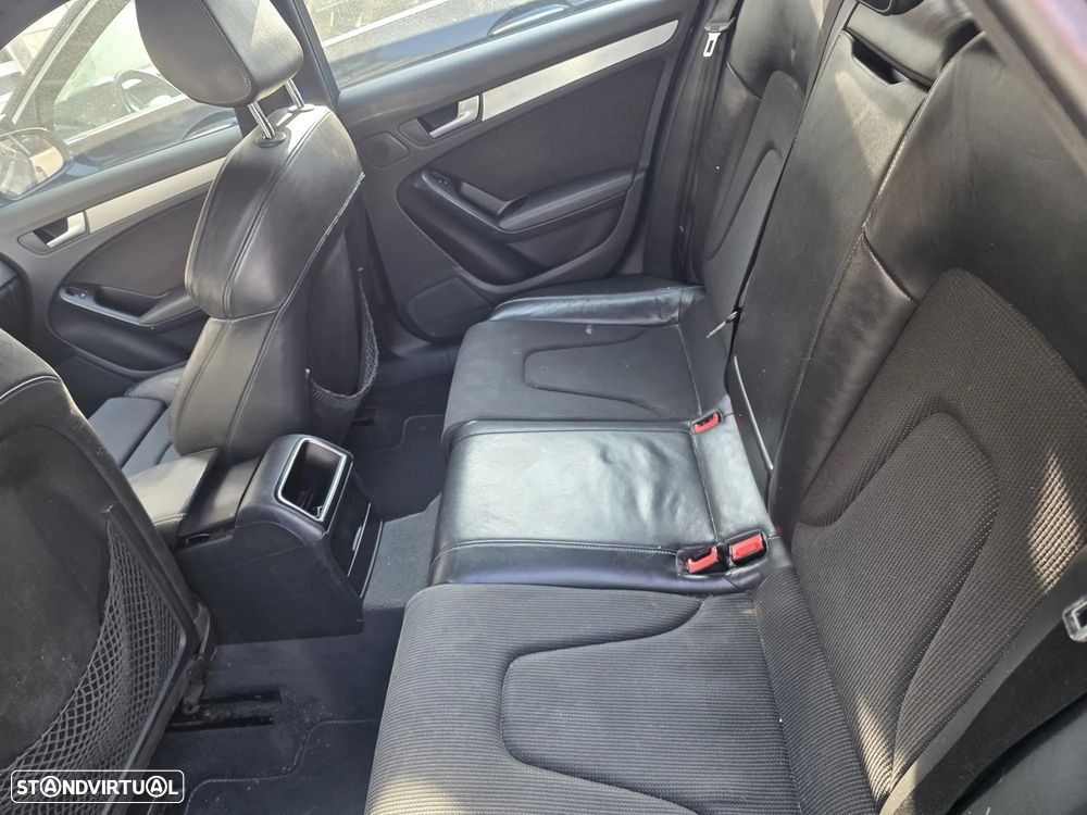 Audi A4 Avant 2.0 TDI DPF S line Sport Pack - 7