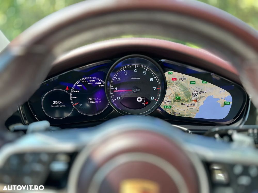 Porsche Panamera 4S - 10