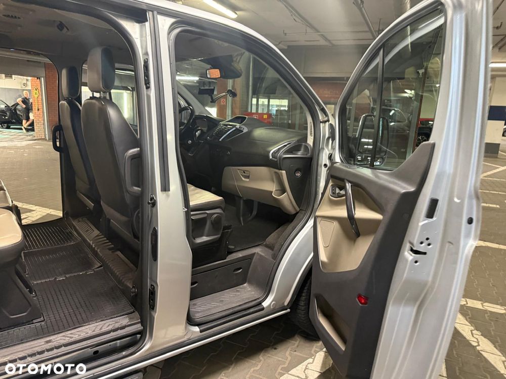 Ford Tourneo Custom 2.0 TDCi L2 Titanium SelectShift - 13