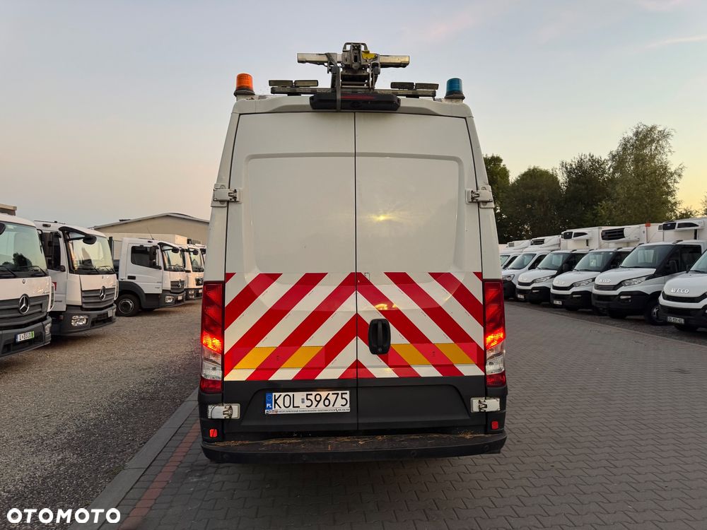 Iveco IVECO DAILY 50c15  DMC 3500 KG W OFERCIE OK 70 SZTUK FURGON KONTENER CHLODNIA WYWROT PODWOZIE DO ZABUDOWY 35c15 - 7