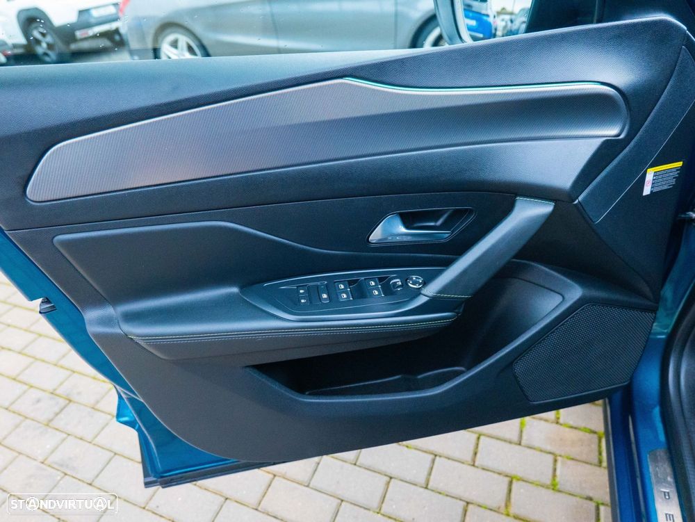 Peugeot 408 1.2 PureTech GT EAT8 - 12