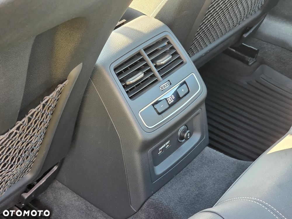 Audi A4 Limousine 45 TFSI quattro S tronic S line - 23
