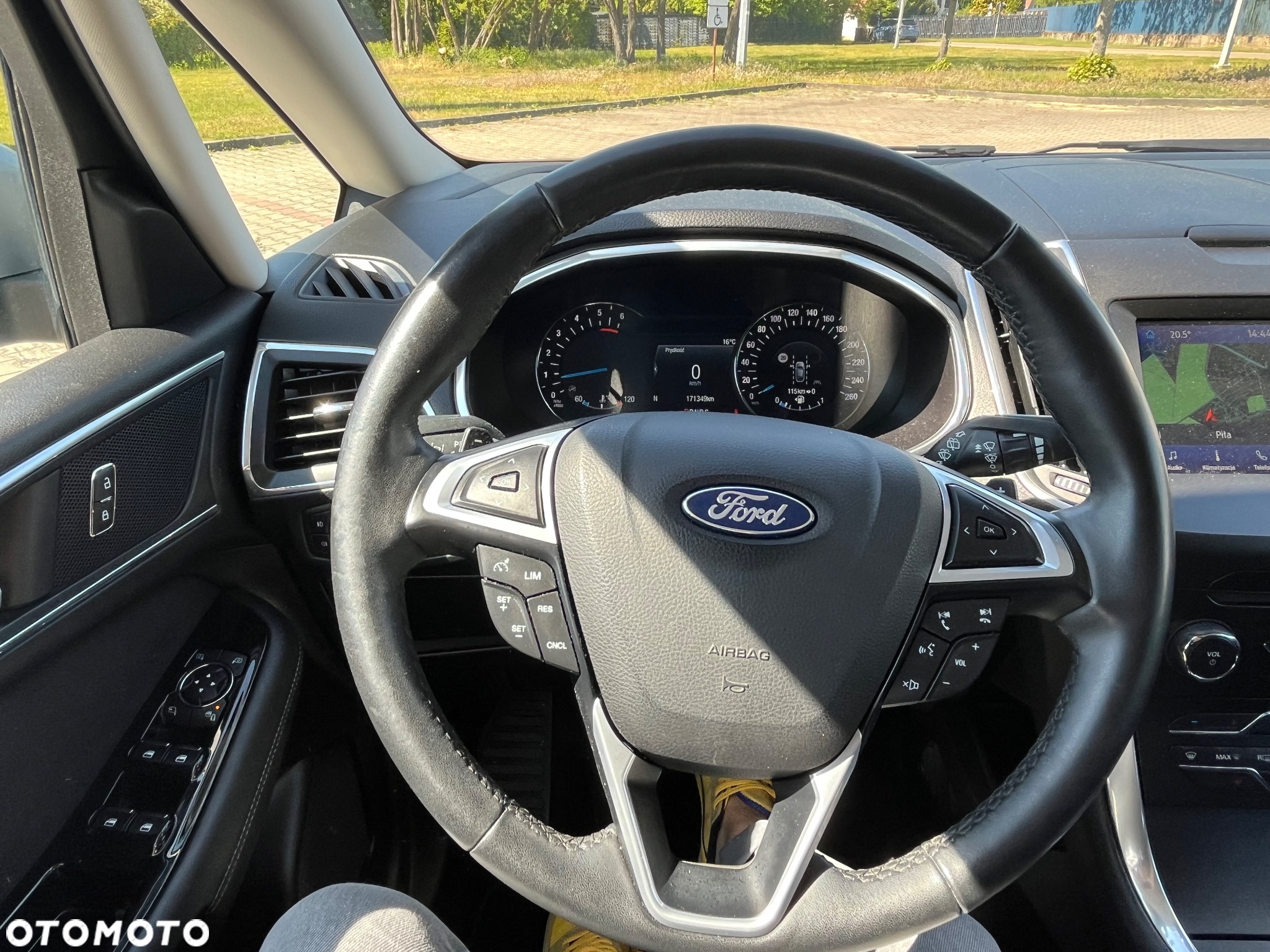 Ford S-Max 2.0 EcoBlue Titanium - 24