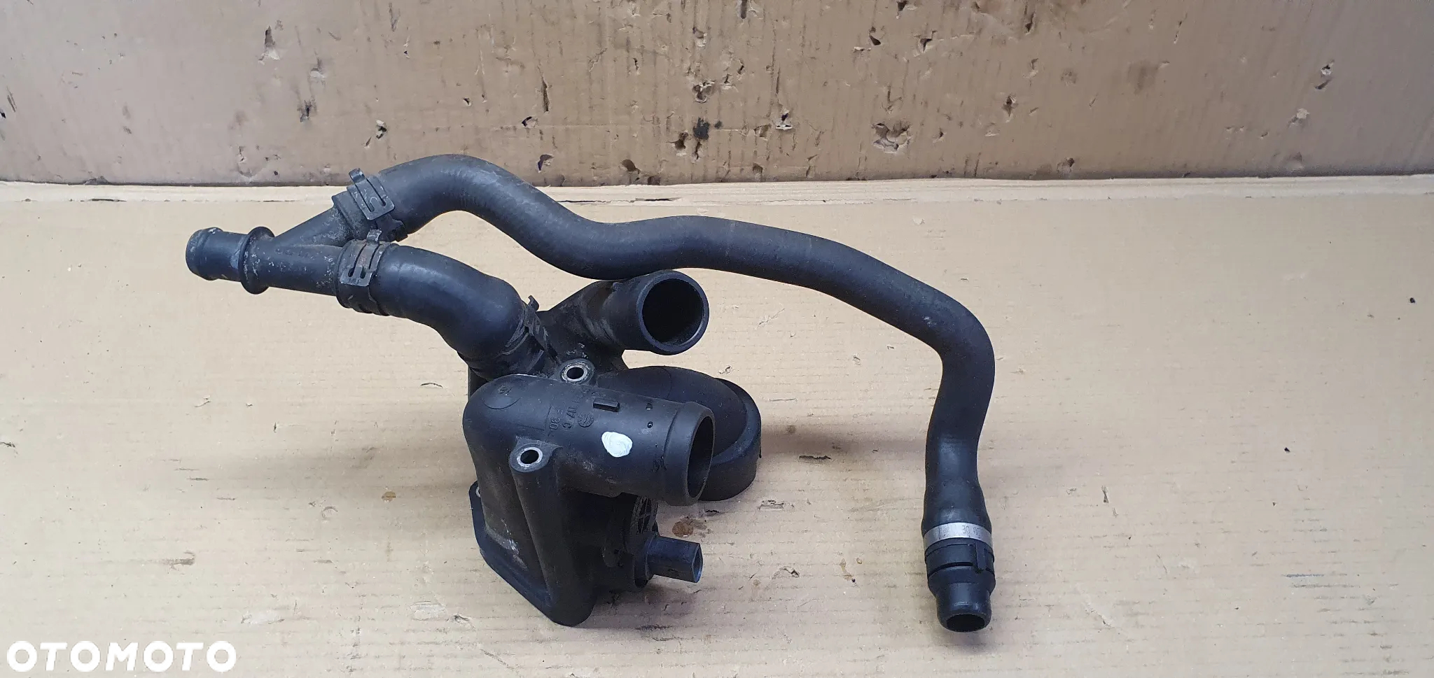 Obudowa termostatu termostat węże VW Phaeton 022121121E - 2