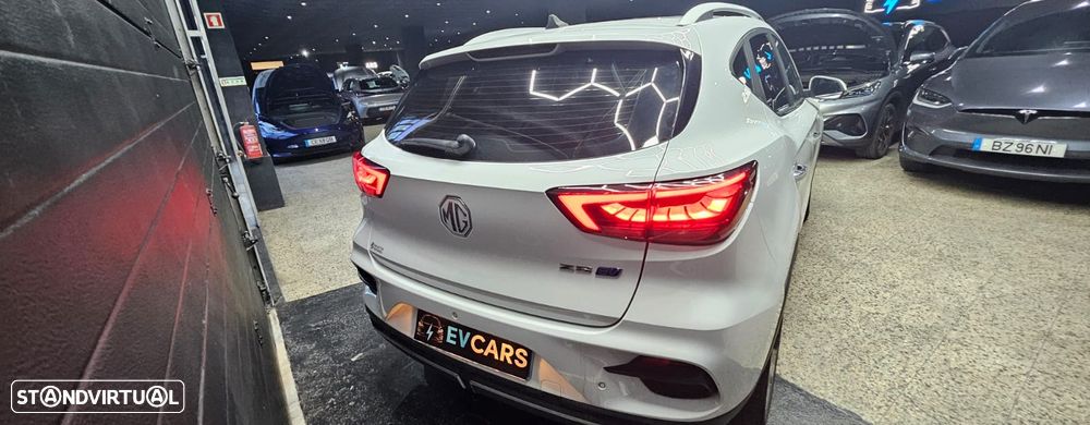 MG ZS EV 50.3 kWh Luxury - 10