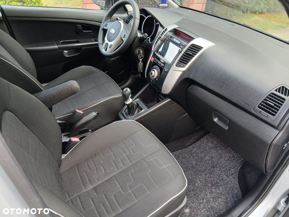 Kia Venga 1.4 CVVT Dream Team Edition - 33