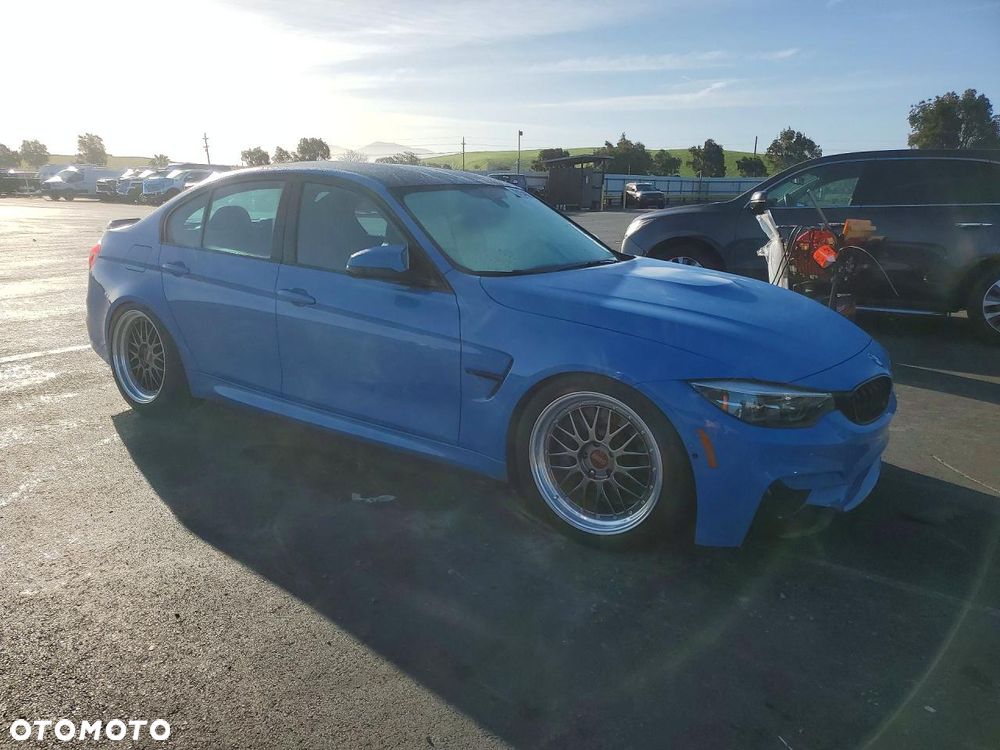 BMW M3 - 4