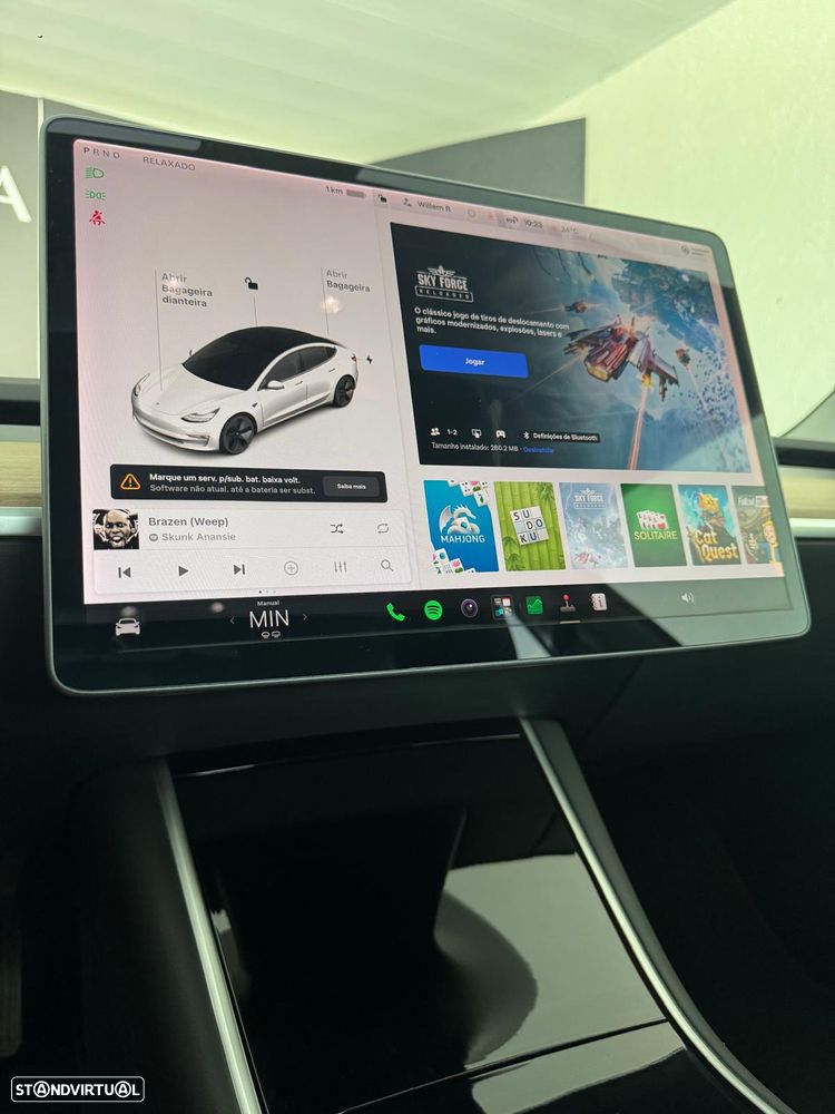 Tesla Model 3 - 23