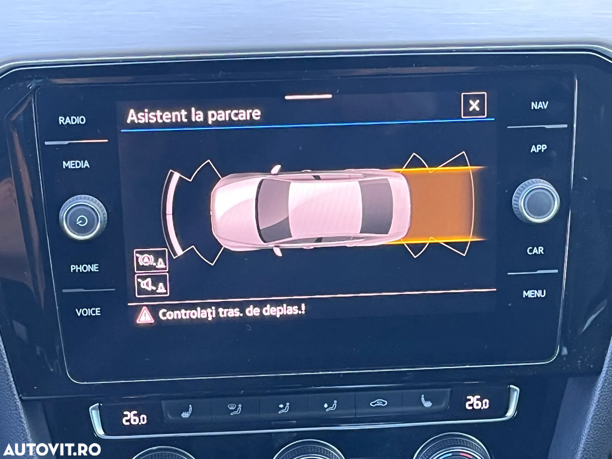 Volkswagen Passat Variant 2.0 TDI DSG Highline - 18