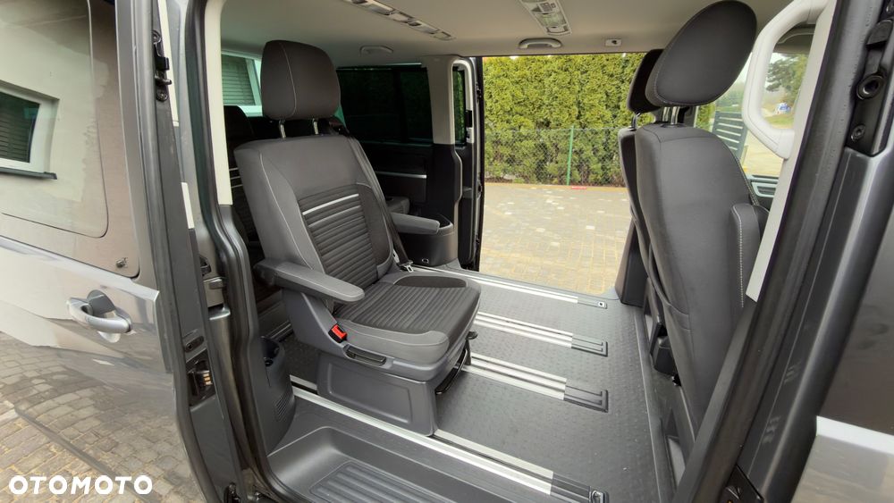 Volkswagen Multivan - 17