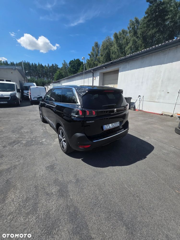 Peugeot 5008 - 11