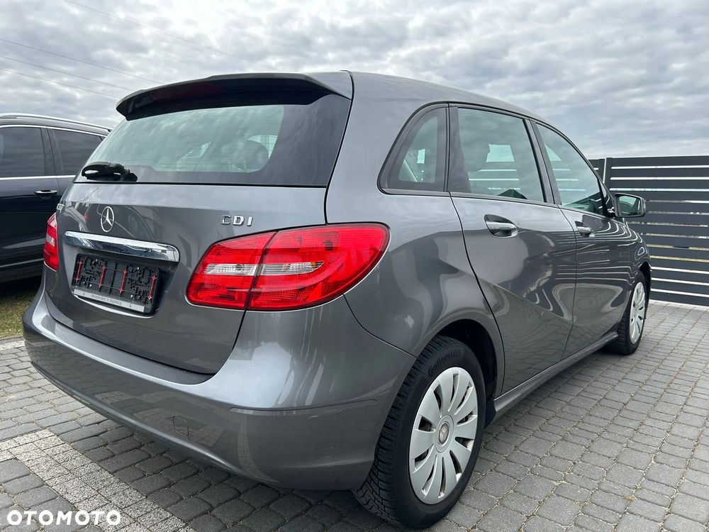 Mercedes-Benz Klasa B 200 CDI - 16