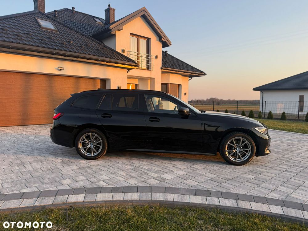 BMW Seria 3 320d Sport Line Shadow - 8