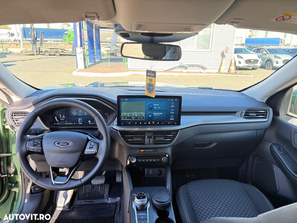 Ford Kuga - 9