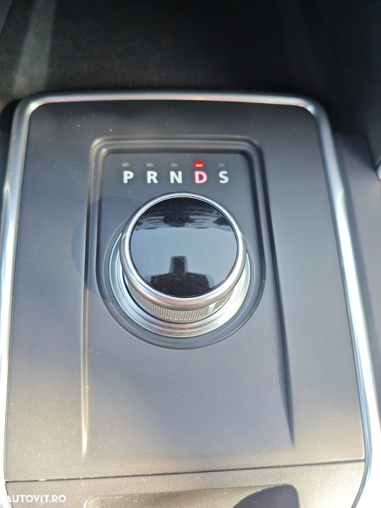 Land Rover Discovery Sport - 27