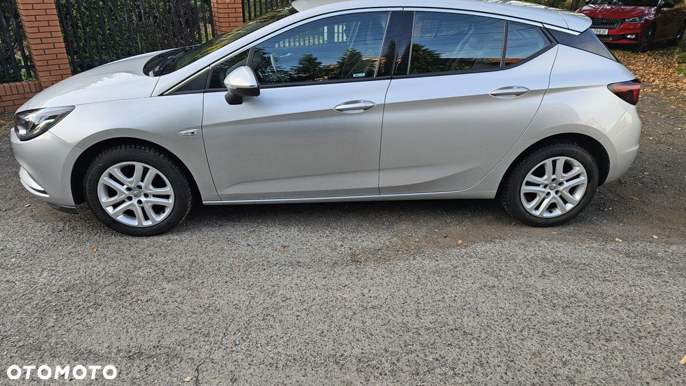 Opel Astra 2016 photo 2