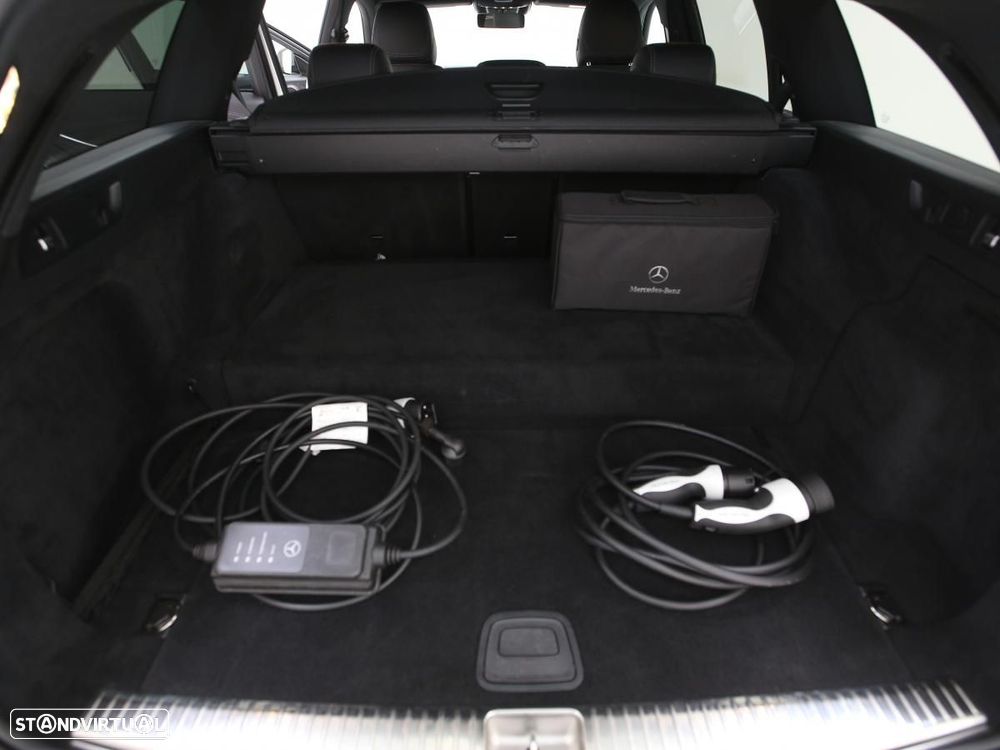 Mercedes-Benz E 300 de AMG Line - 12