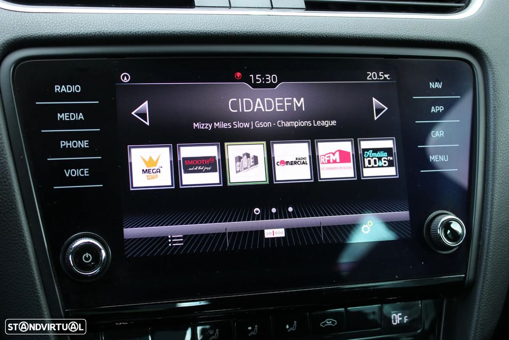 Skoda Octavia 1.6 TDI Business Line DSG - 23