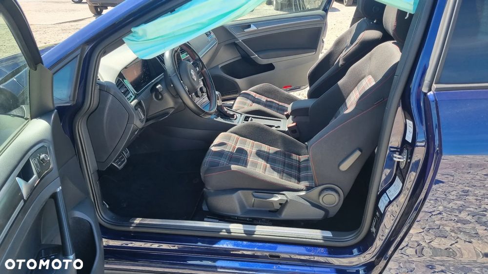 Volkswagen Golf 2.0 TSI BMT GTI Performance DSG - 33