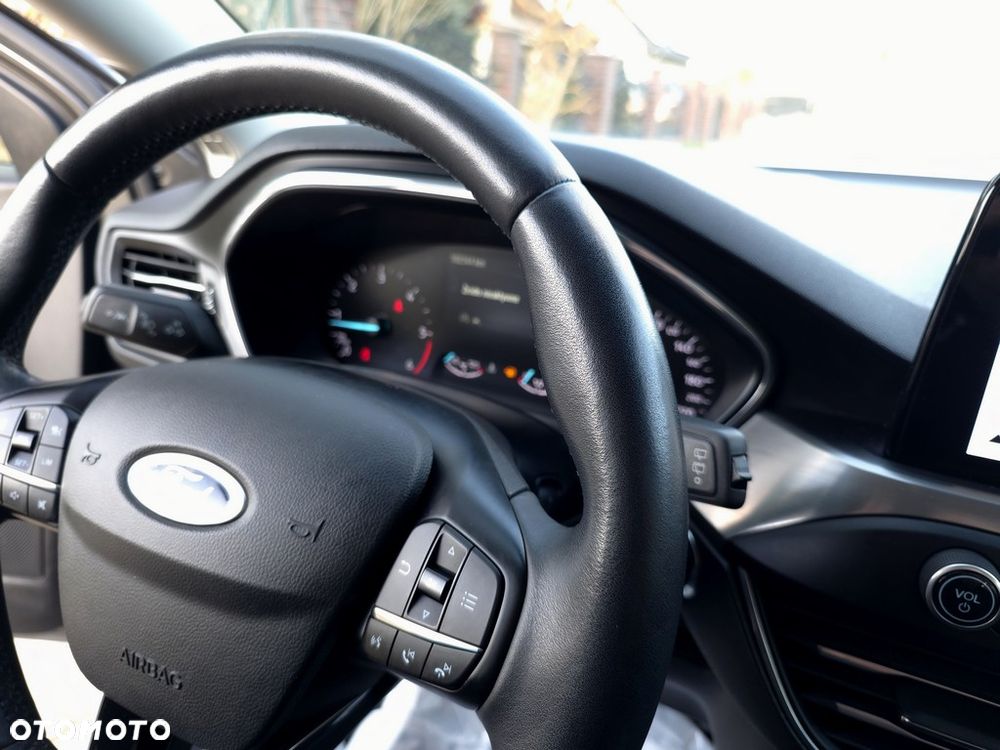 Ford Focus 2.0 EcoBlue Titanium - 21