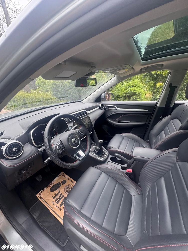MG ZS 1.0 T-GDI Exclusive - 12