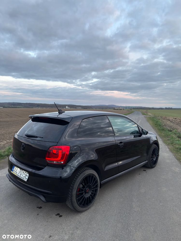 Volkswagen Polo - 8