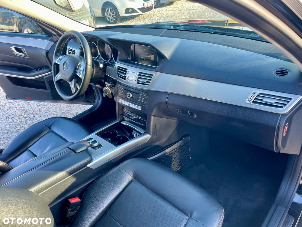 Mercedes-Benz Klasa E 220 BlueTEC 9G-TRONIC - 27