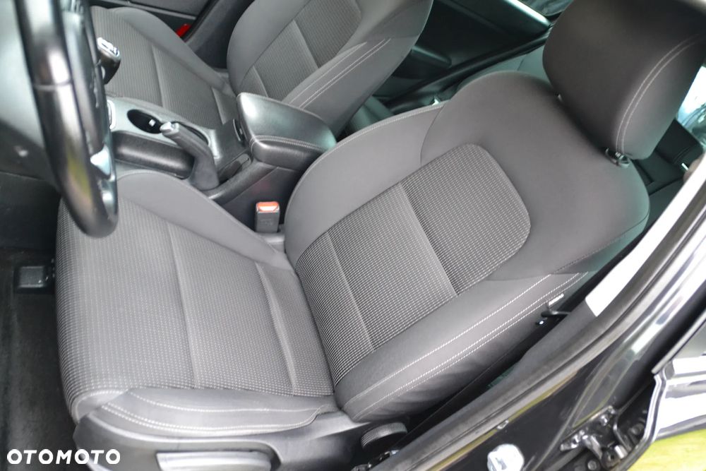 Kia Sportage 1.6 GDI 2WD Dream-Team Edition - 26