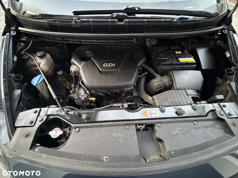 Kia Carens 1.6 GDI L 7os - 39