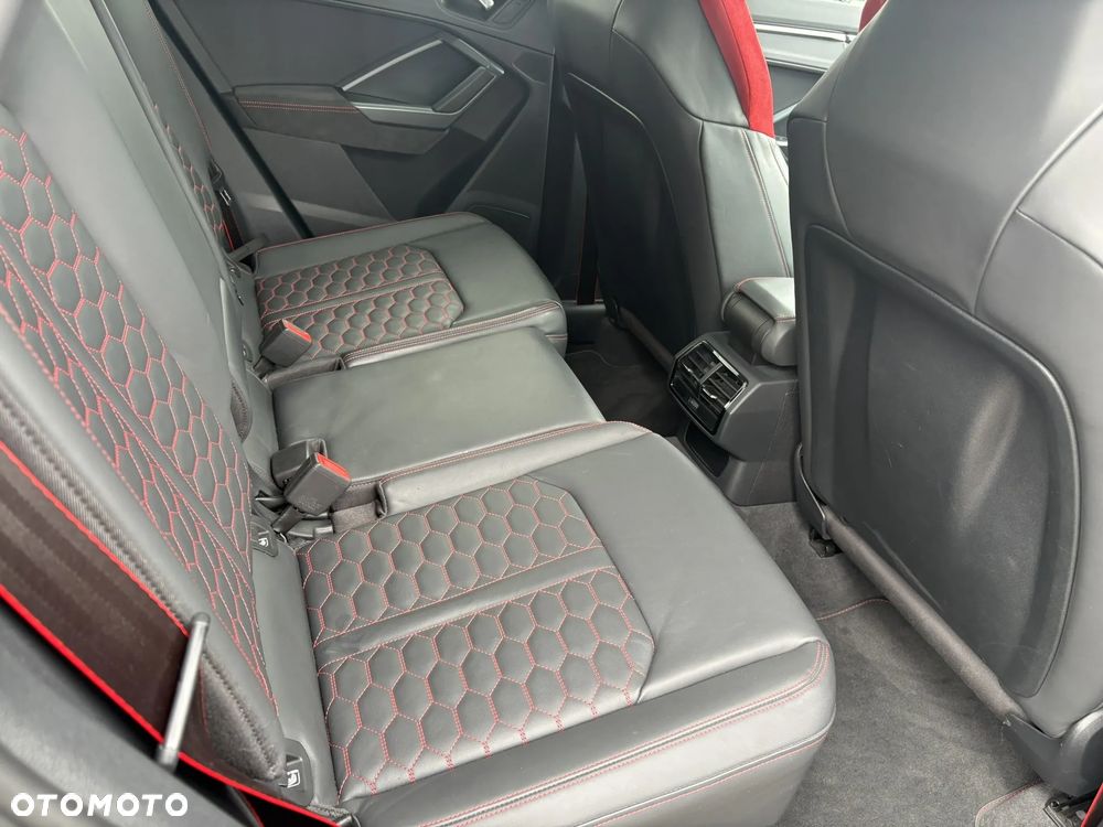 Audi RS Q3 2.5 TFSI quattro S tronic - 28