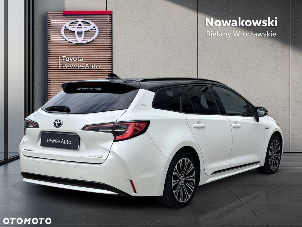 Toyota Corolla 1.8 Hybrid Selection - 29