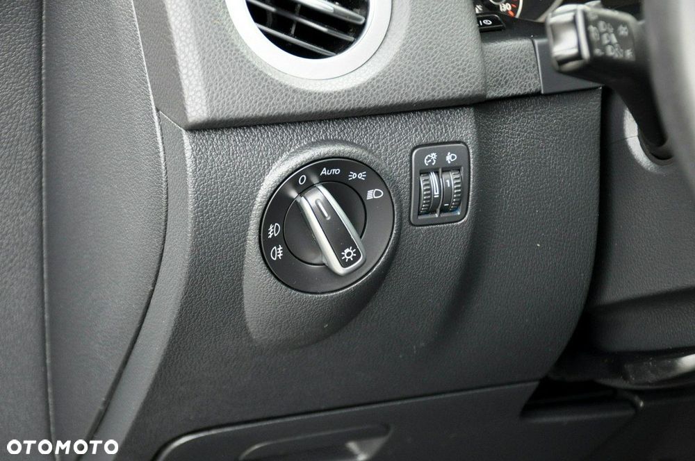 Volkswagen Tiguan - 36