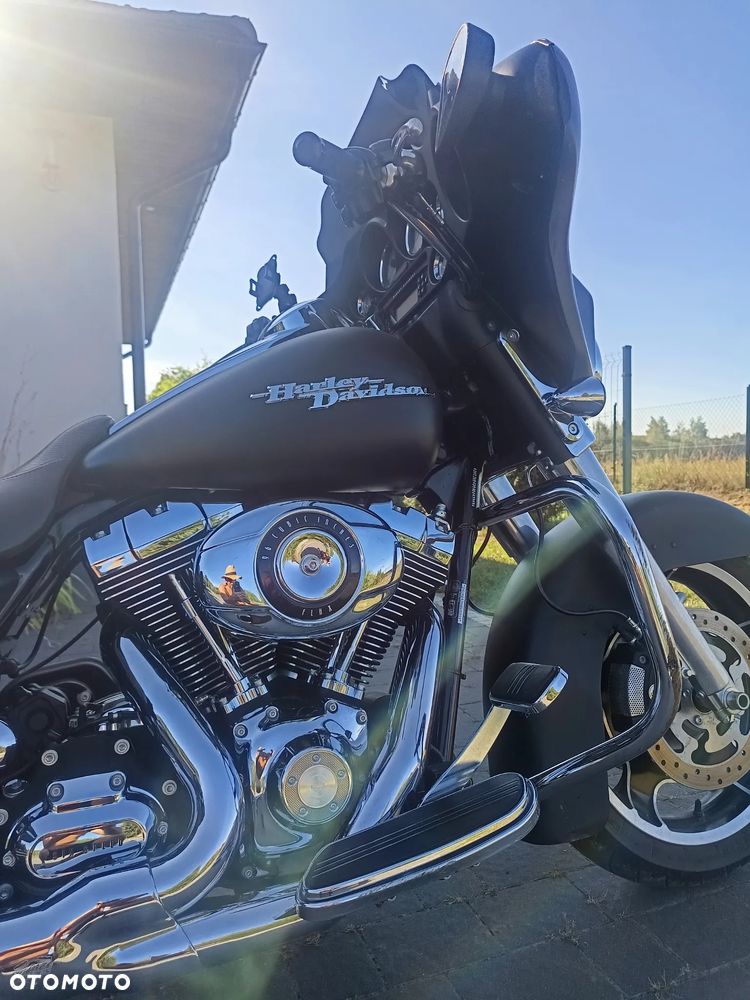 Harley-Davidson Touring Street Glide - 1