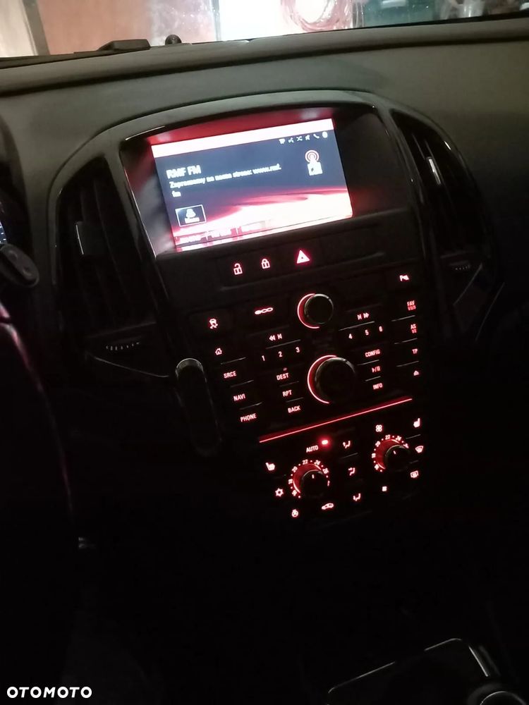 Opel Astra IV 1.6 CDTI Cosmo - 7