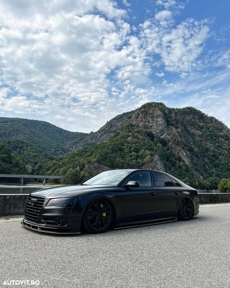 Audi S8 - 3