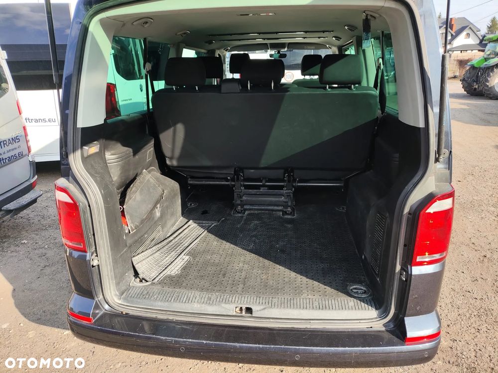 Volkswagen Caravelle - 11