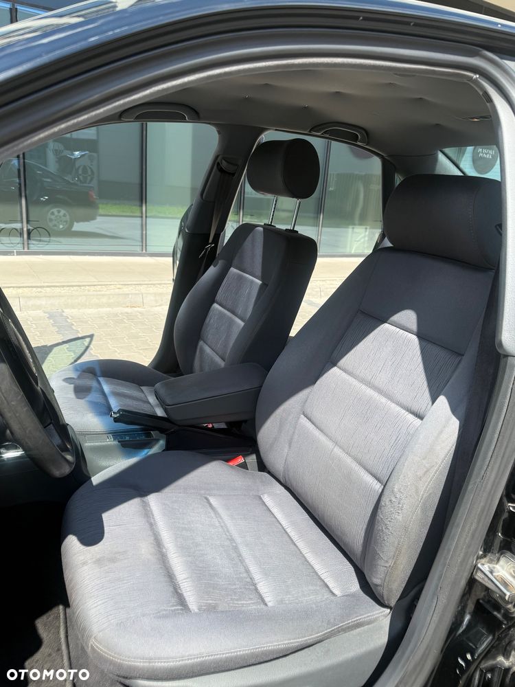 Audi A4 Limousine - 18
