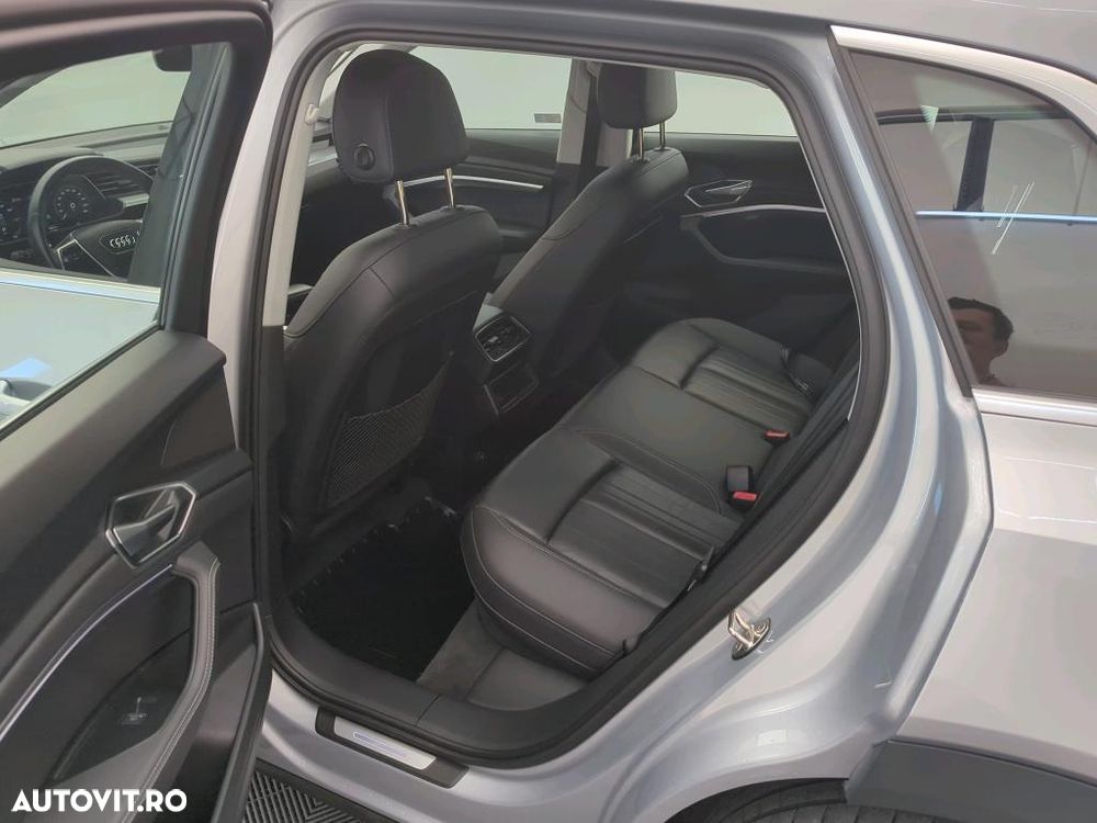 Audi e-tron 50 quattro Basic - 7