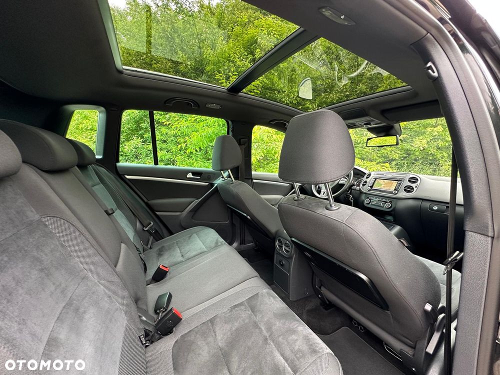 Volkswagen Tiguan 2.0 TDI DPF 4Motion BlueMotion Technology DSG Sport & Style - 19