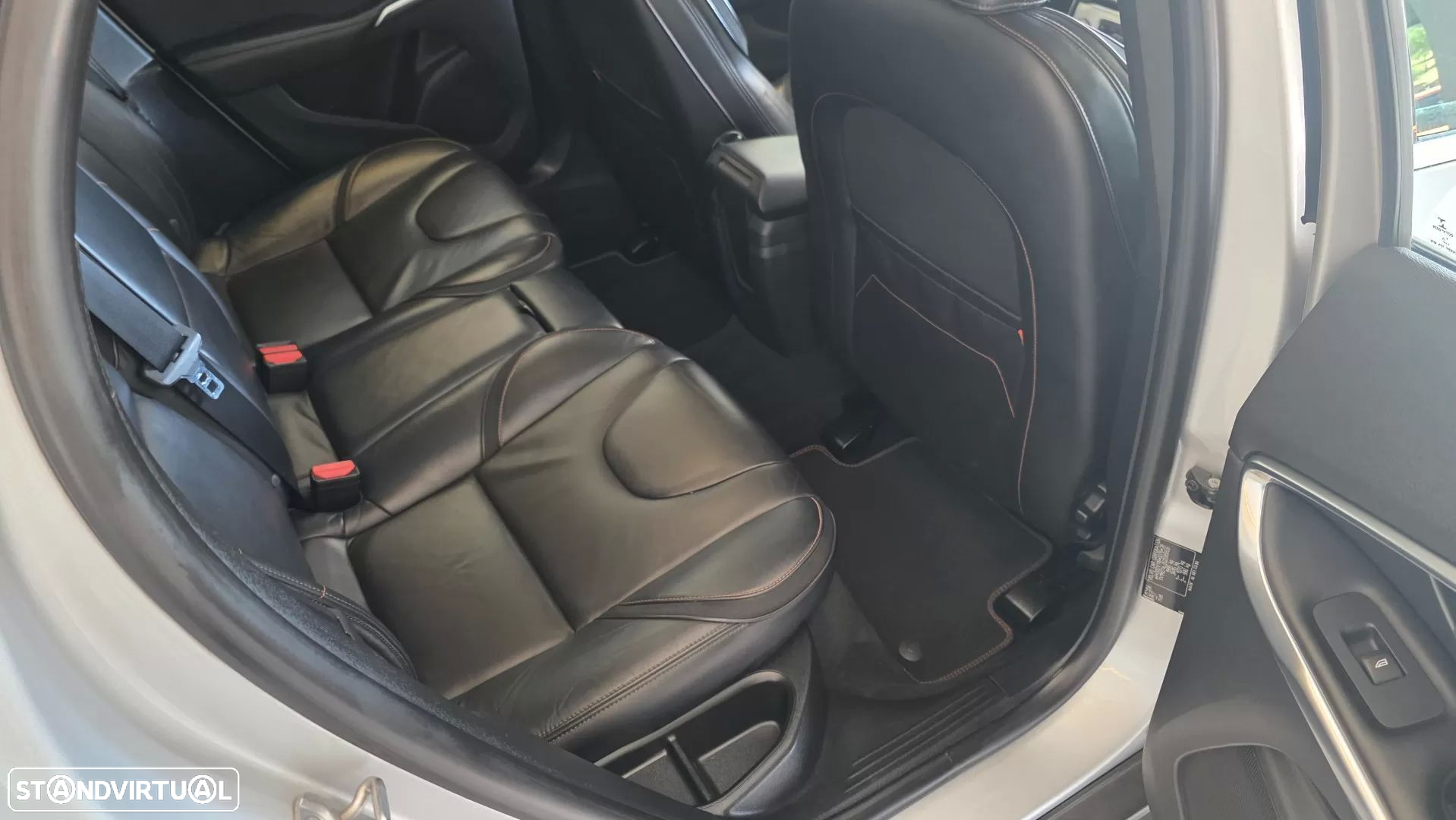 Volvo V40 Cross Country 2.0 D2 VOR Geartronic - 44