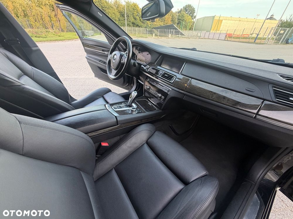 BMW Seria 7 730d xDrive - 18