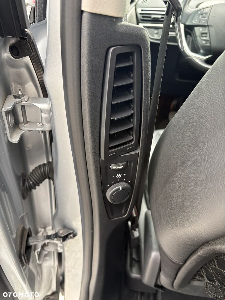 Citroën C4 Picasso BlueHDi 150 Exclusive - 29