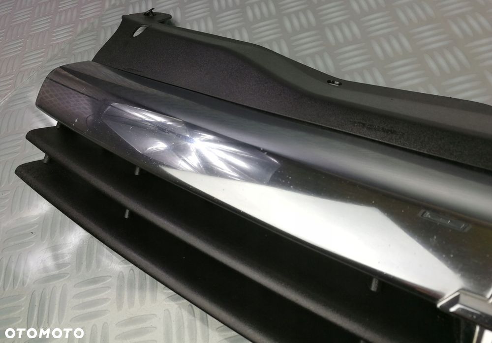 13108463 13135487 grill logo atrapa chłodnic OPEL ASTRA H III 3 2003-2007r - 5